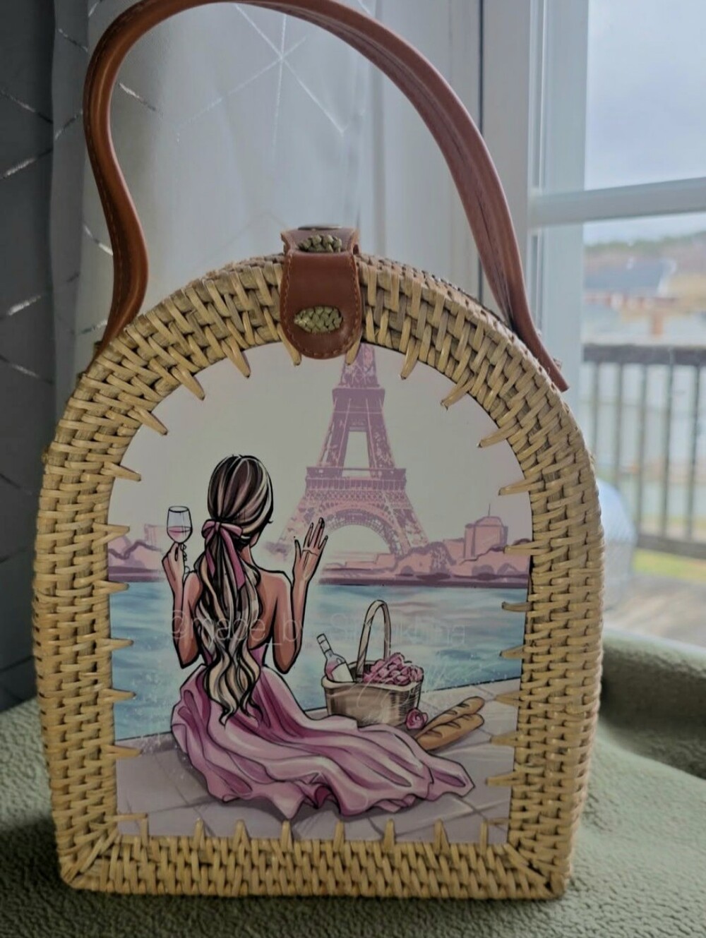 BRAND NEW! 2 In 1 Woven Straw Mini Backpack with Travel3 Graphic - White & Brown